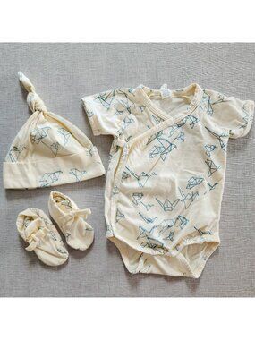 Kate Quinn Paper Crane Organic Cotton Bodysuit, Hat and Booties 6-12 Months